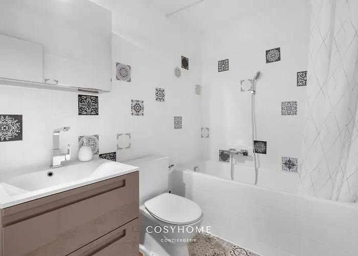 شقة Au Bon Coeur L Golf L View L By Cosyhome *
